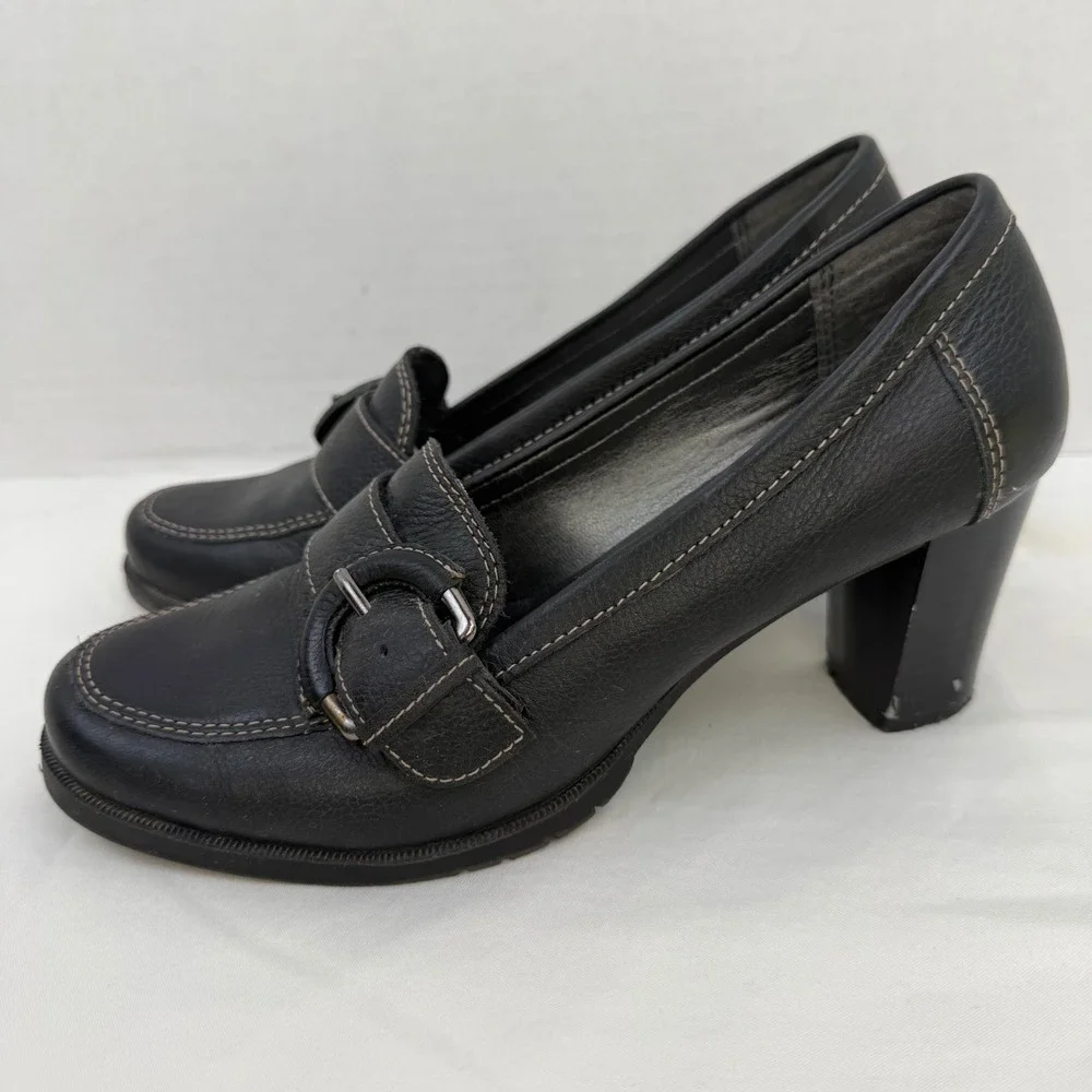 Vintage Y2K Bass Shana Black Leather Heeled Loafers Buckle Block Heel Pumps 7M